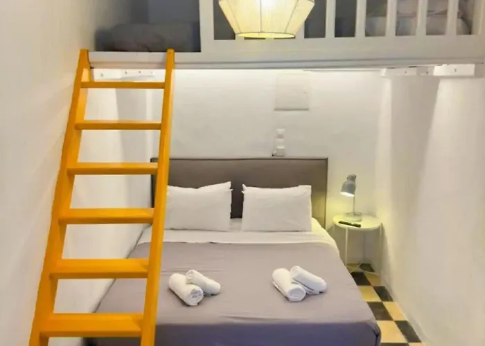 Bougainvillea Friends & Family - Old Town *